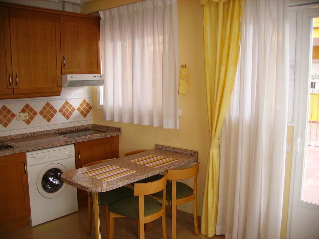 Las Olivas- Borox Aparthotel Seseña Nuevo Buitenkant foto