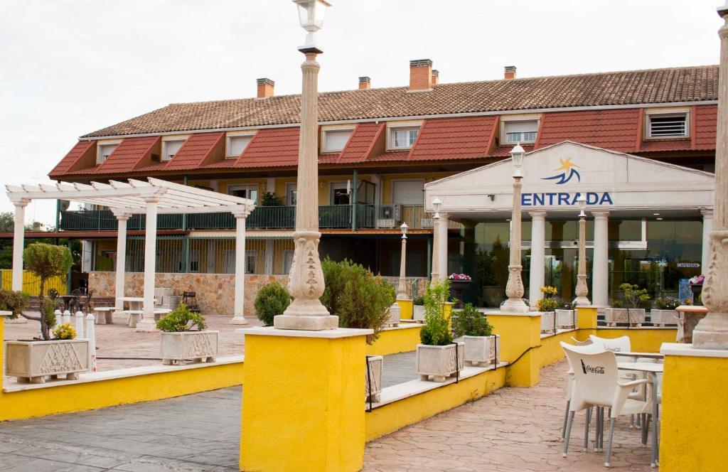 Las Olivas- Borox Aparthotel Seseña Nuevo Buitenkant foto
